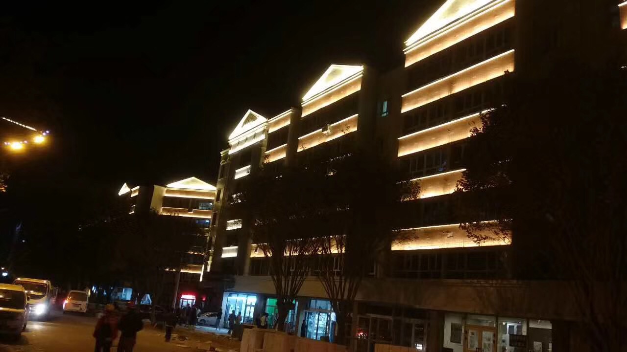 洗墙灯打造的亮化项目