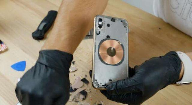 苹果公司发出警告:iPhone xs禁止拆卸,否则后果自负