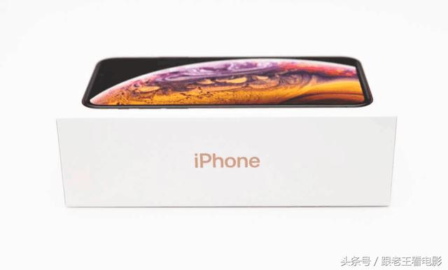 iPhone XS开箱评测：深入解读与前一代iPhone X的差异