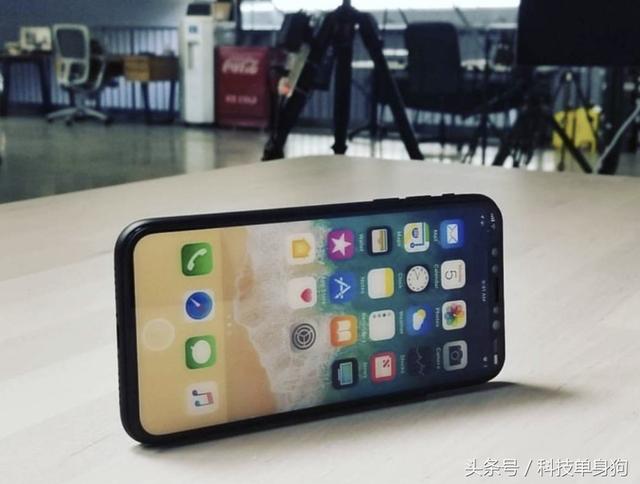 偷走iphone之后，小偷怎么解开密码？想知道就进来看看吧