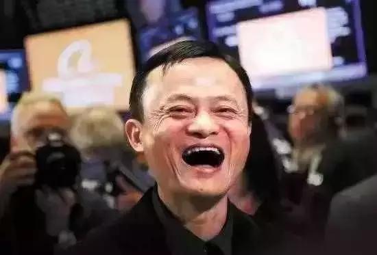 马云跟尔盖茨比，哪个才是当今世界首富人选？下面来分析看看