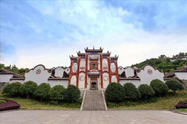 这九条高铁下个月即将开通！你的家乡要火了！
