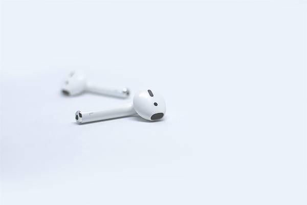 AirPods:看似可笑,实则是近些年来苹果最好的产品