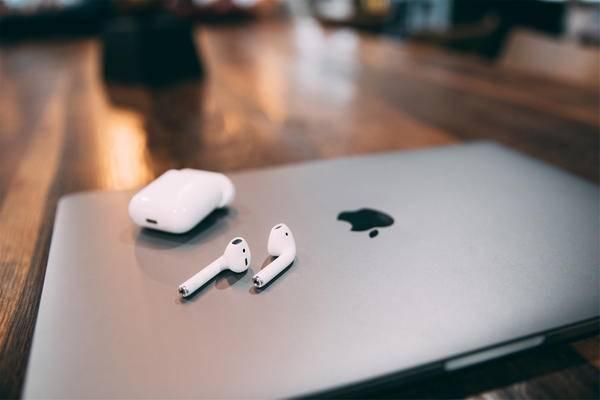 AirPods:看似可笑,实则是近些年来苹果最好的产品