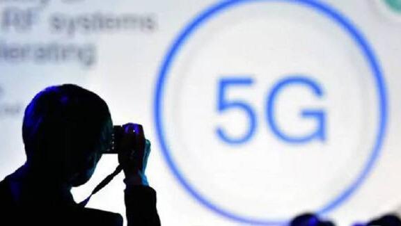 全球首个5G移动套装上架：这个价格我“跪”了