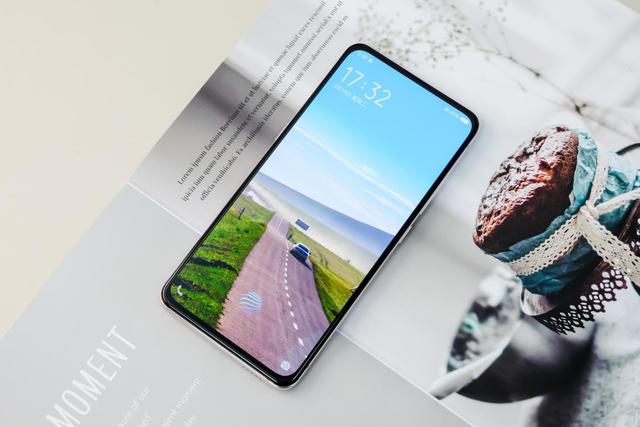 vivo打破固有思维，为全面屏带来不一样的解决方案