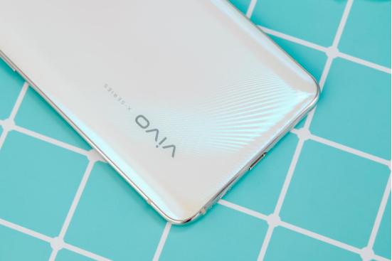 vivo X27已成畅销机型，这些新技术是其它旗舰手机上没有的