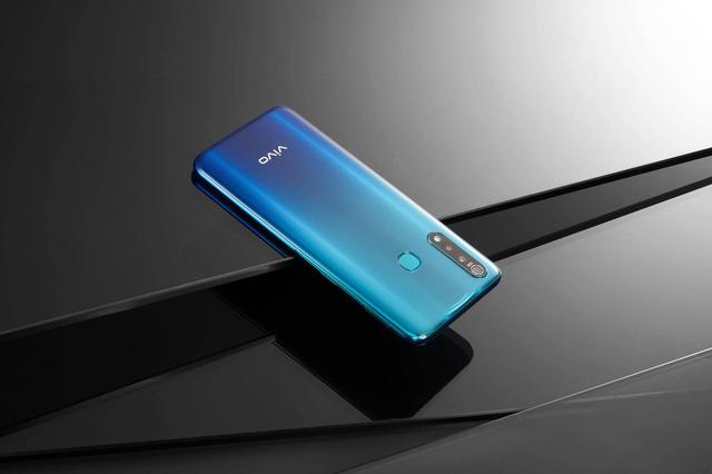 1398元起售！vivo Z5x杀入千元机阵营，对比Realme X，谁更胜一筹