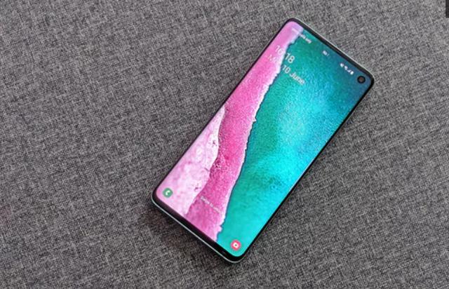 评测：三星Galaxy S10是一款名副其实的旗舰手机，2019年旗舰机皇