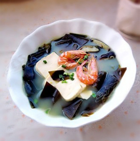 鲜虾海带豆腐汤