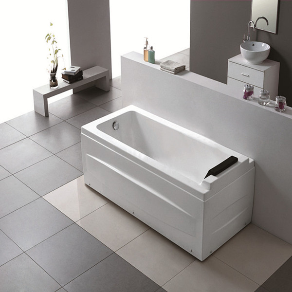 Simple bathtub Q111A