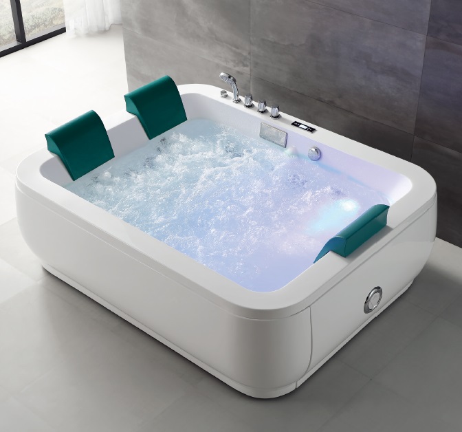 Massage bathtub Q363