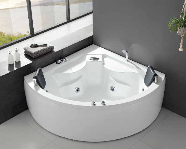 Massage bathtub Q334