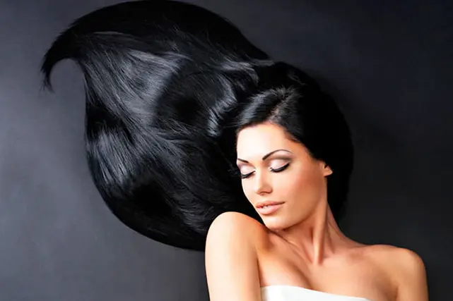  如何改善油性头发的问题