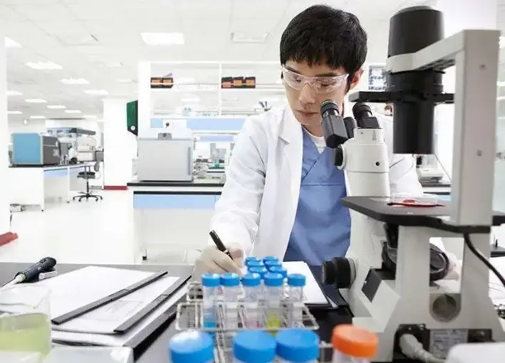 化妆品公司生产