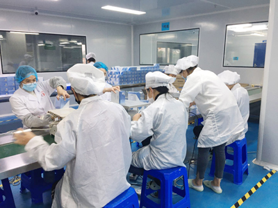 化妆品的厂商