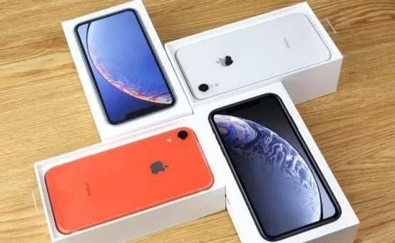 iphoneXR新一轮降价，三月后再降1000！傍观必审。