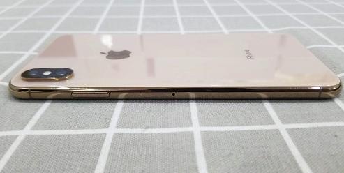 它是最没名气的iPhone旗舰，上市一年销量不及iPhoneXR