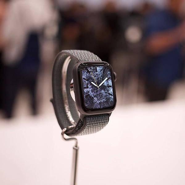 新一代 Apple Watch 或将有钛合金版本，JDI 或为其供应 OLED 屏幕