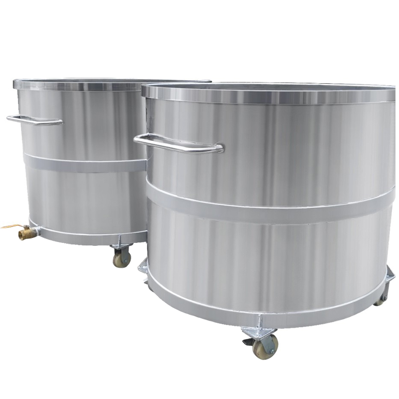 STAINLESS STEEL MOVEABLE STORAGE TANK