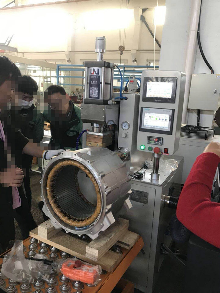宇通汽车新能源电机引线焊接机