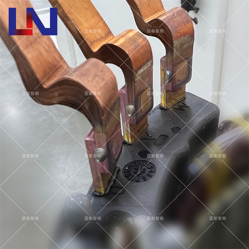 扁线电机引线龙门架式夹焊结构热熔焊接