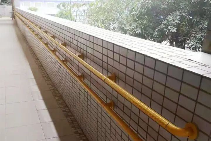 无障碍扶手和普通的楼梯护栏之间有区别吗?
