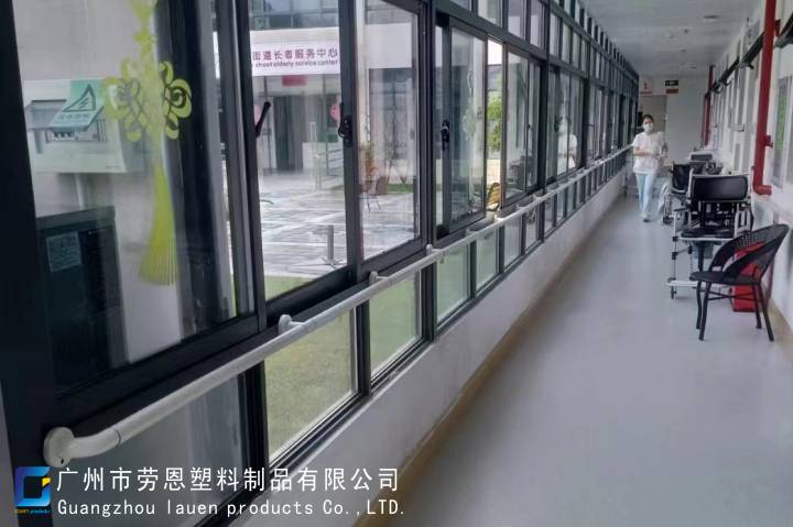 2022.9.20深圳南澳人民醫院無障礙扶手安裝案例圖 (5)