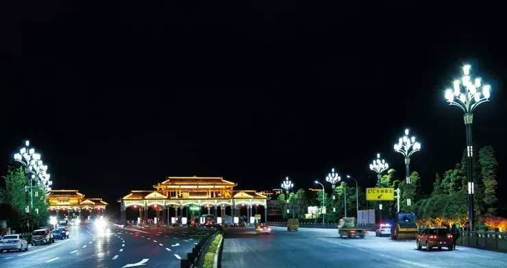 贵州遵义城南高速收费站广场亮化工程
