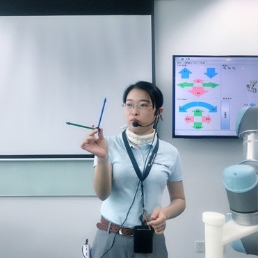 中级视频课程 跟随讲师的视频进行学习，解锁更多技巧