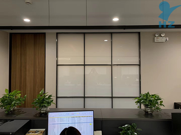 济南调光玻璃办公室隔断调光玻璃案例