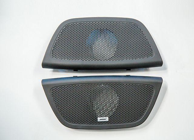 Auto speaker grill