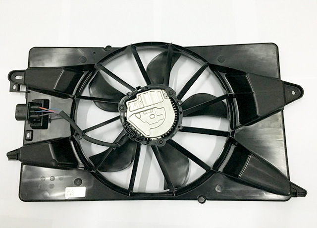 Single fan engine cooling module