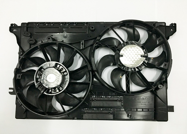 Dual fan engine cooling module