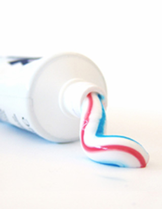 牙膏生产线