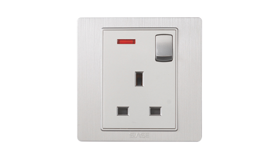 1Gang 13A Switched Socket