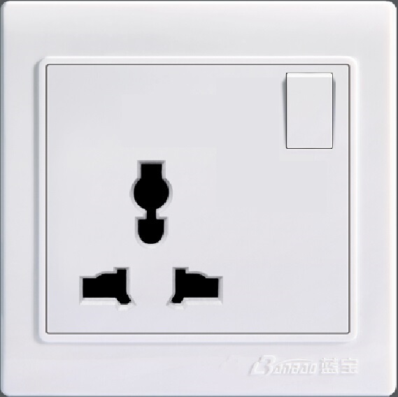 LK4015 13A switched socket