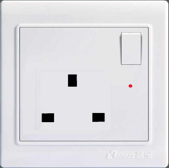 LK4017-B switched 13A WITH INDICATOR