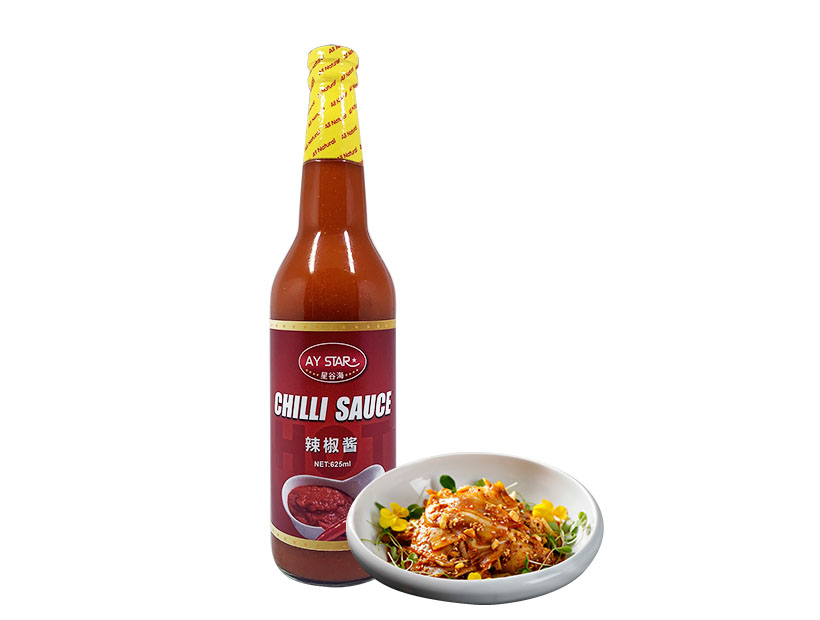 Chinese Wholesale 625ml Glass Bottle Hot Chilli Sauce