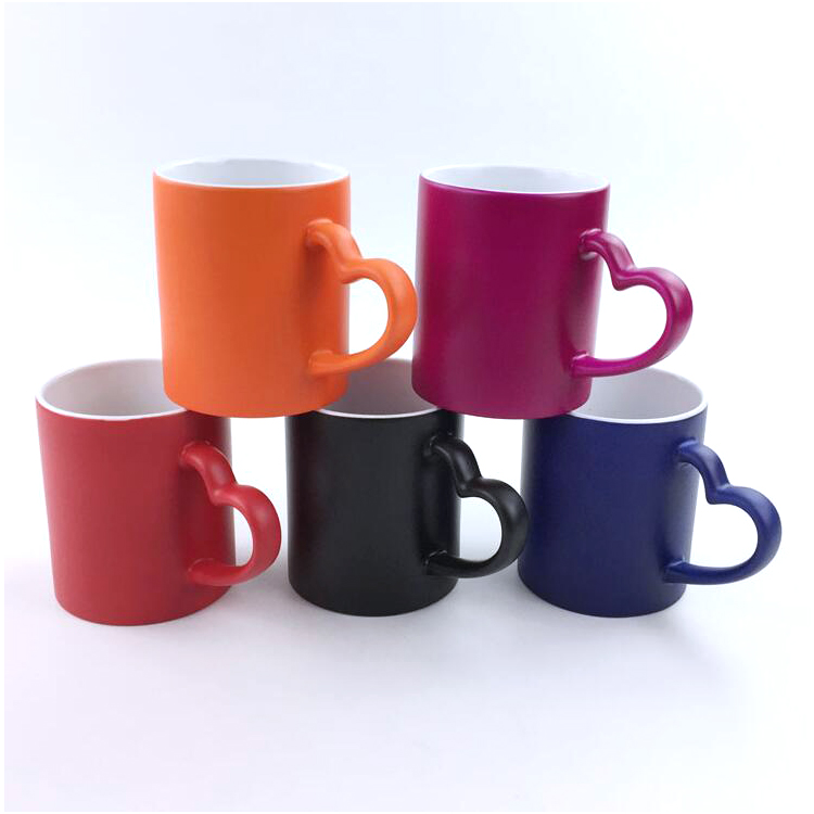 Color Changing Mugs with Heart Handle