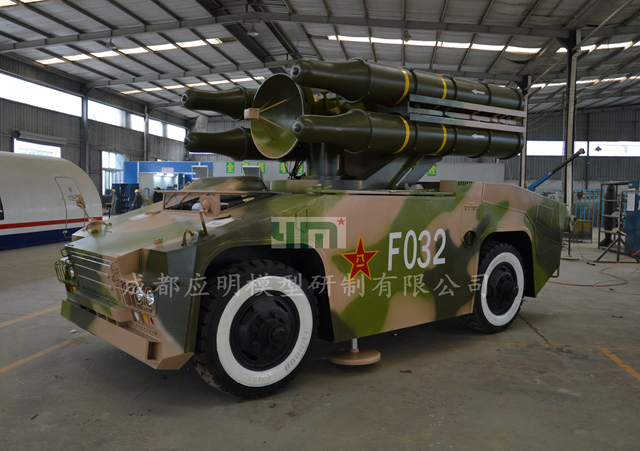 坦克战车模型-1：1红旗-7防空导弹车模型