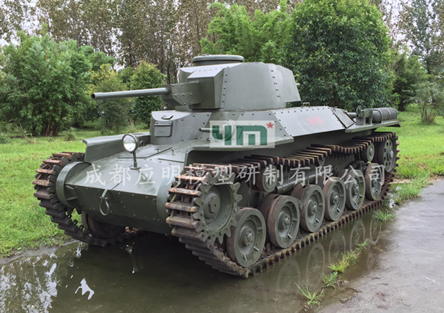 坦克战车模型-1：1“功臣号”坦克模型