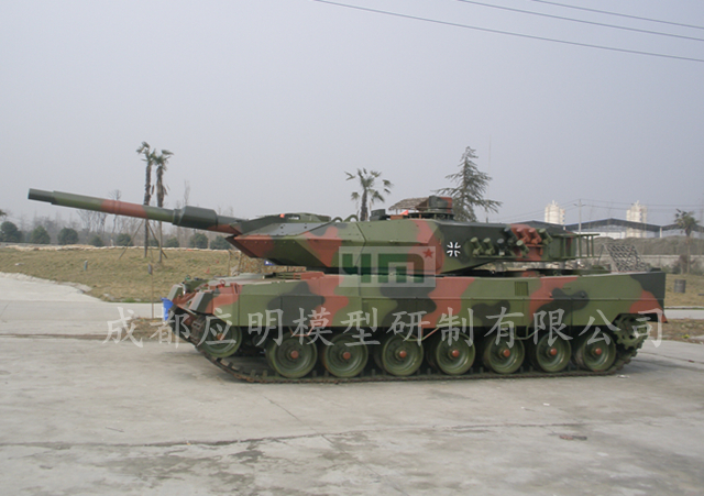 坦克战车模型-1：1豹二坦克模型