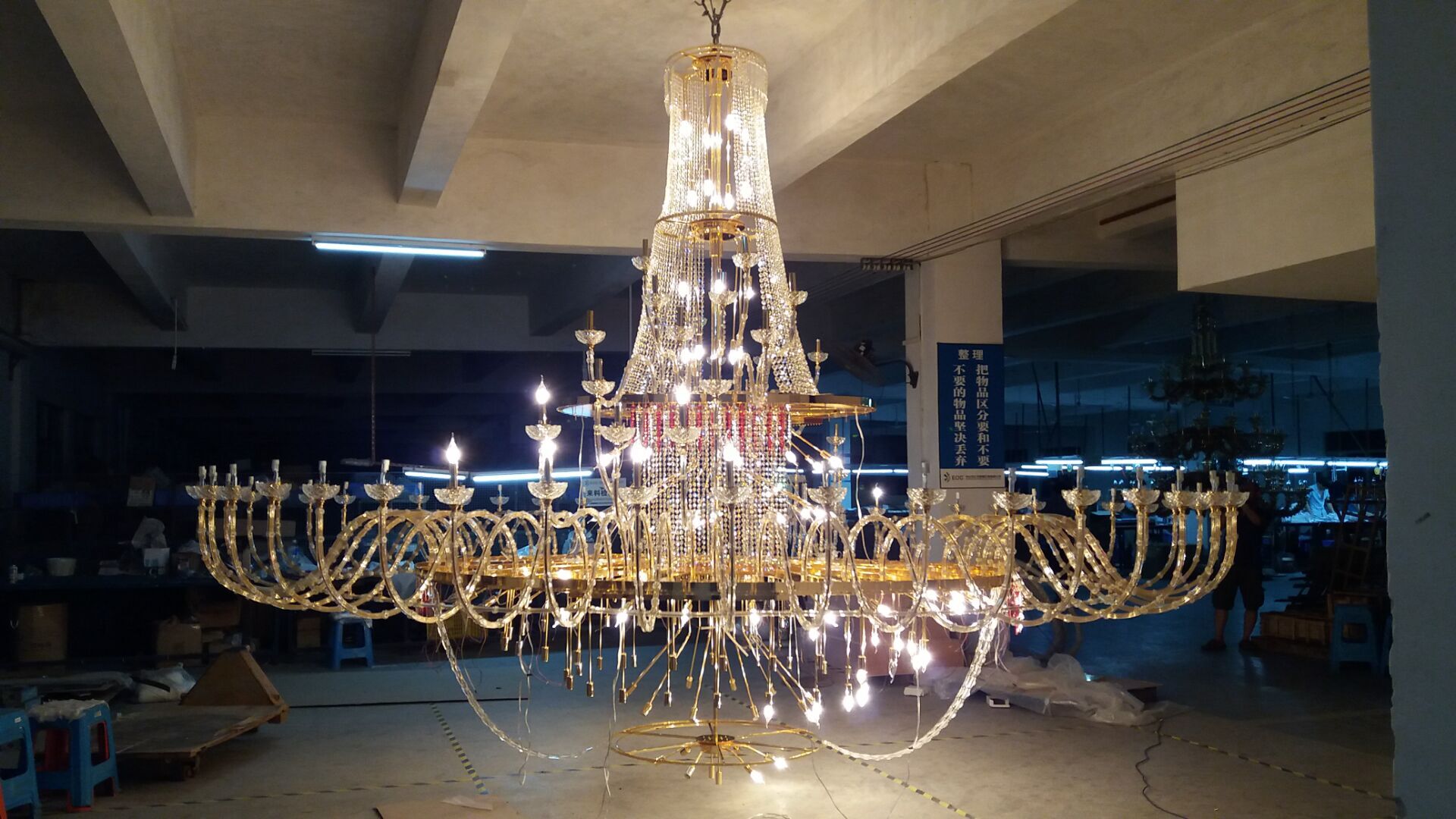 Custom large indoor decoration High-grade hotel Villa Traditional crystal led chandelier CPL-06