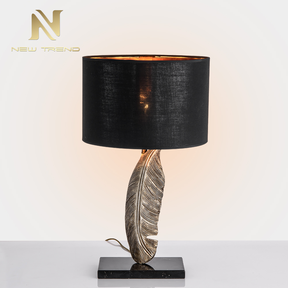 High Quality Living Room LED Decoration Modern gold marble Resin desk light TH0052