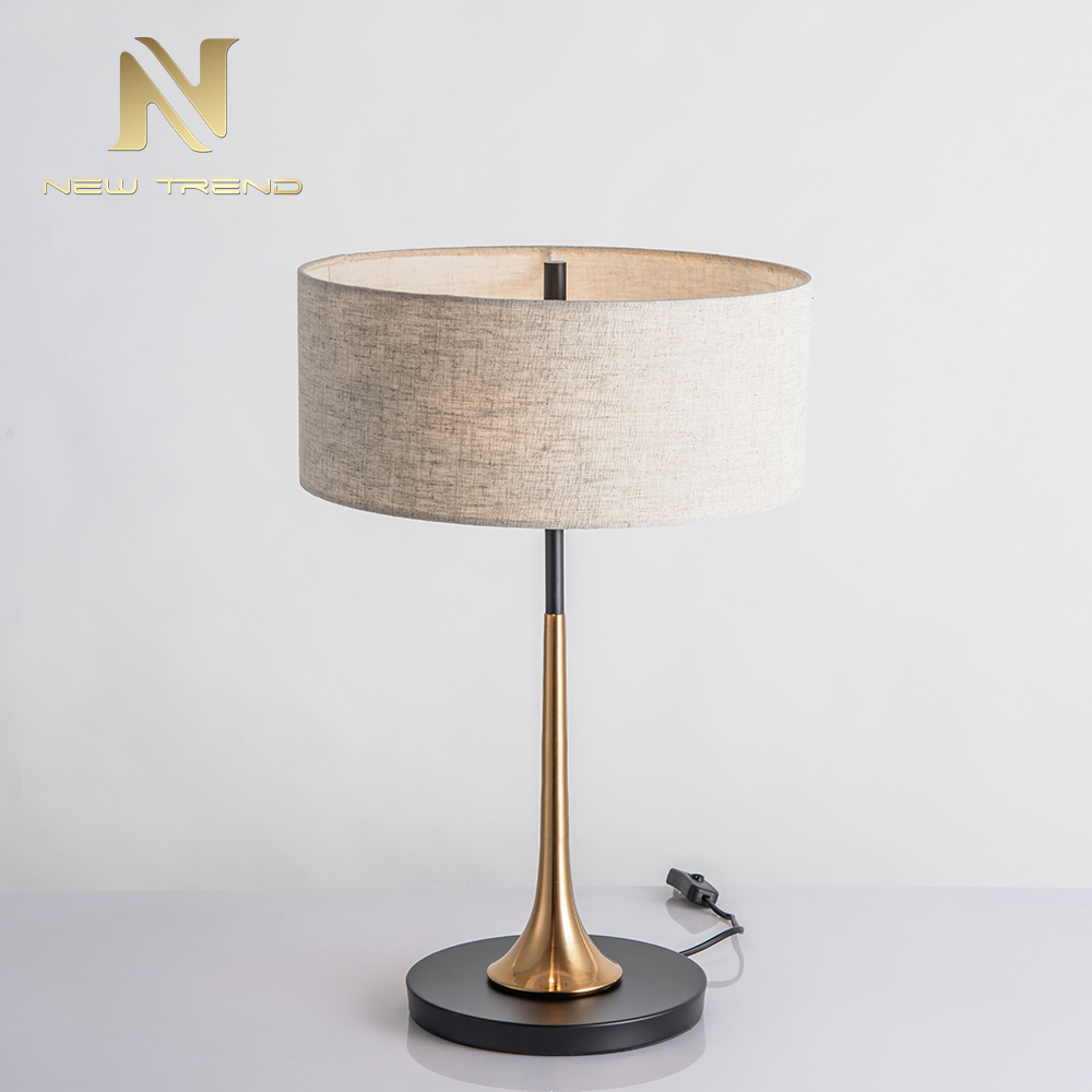 Modern newest design living room decoration iron cloth writing table lamp TH0060