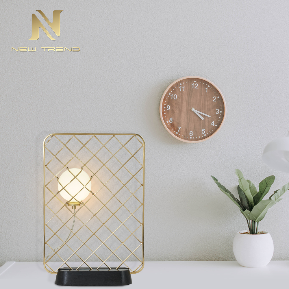 Modern Metal Decorative Bedroom Study Room Desk Lighting brass iron LED table lamp TM0010