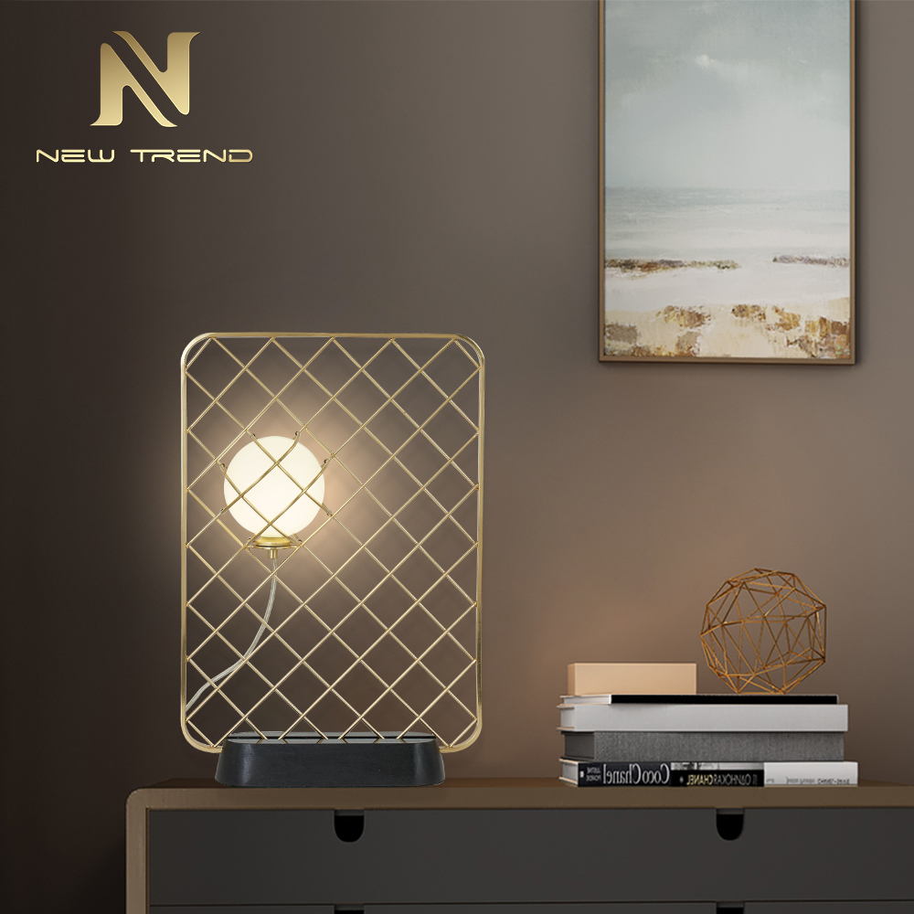 Modern Metal Decorative Bedroom Study Room Desk Lighting brass iron LED table lamp TM0010