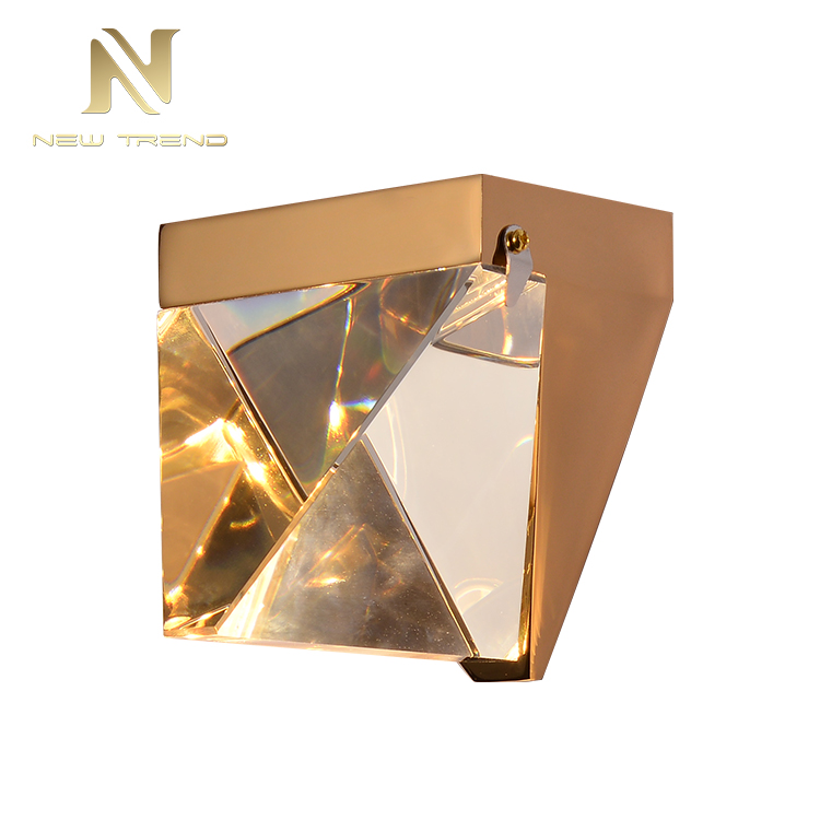 Good quality decorative livingroom bedroom gold color iron crystal led wall light WM0018