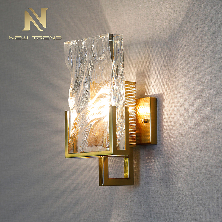 Wholesale residential decoration iron frame glass lampshade modern led wall light WM00303